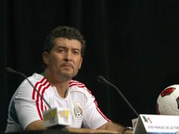 José Manuel de la Torre durante la conferencia de prensa de la Copa Oro. MEXSPORT  /