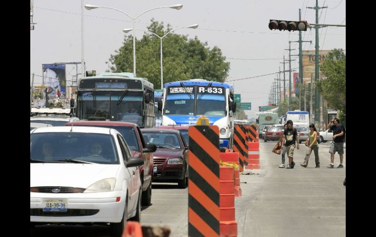 Avance de la repavimentación en Ávila Camacho. M. FREYRIA  /