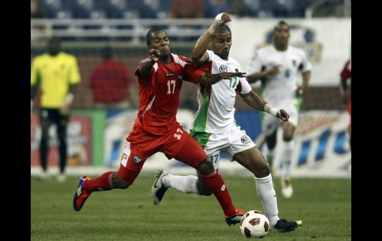 Luis Hernández de la Selección de Panamá, durante el partido ante Guadalupe. MEXSPORT  /