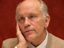 John Malkovich creó Fringe, obra sobre Harold Pinter. ESPECIAL  /