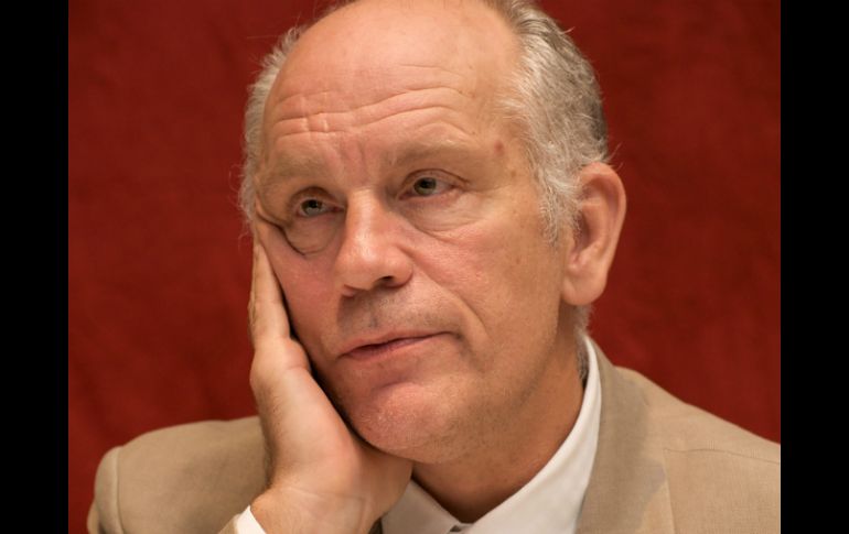 John Malkovich creó Fringe, obra sobre Harold Pinter. ESPECIAL  /