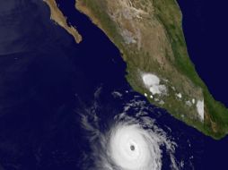 En la víspera, ocasionó alertas metereológicas en Jalisco, Colima y Michoacán. ARCHIVO  /