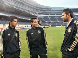 Hernández, Barrera y Orozco, preparándose para la rueda de prensa en chicago. MEXSPORT  /