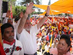 Alejandro Encinas visitó ayer sábado la cuna del actual poder político en el Estado de México. EL UNIVERSAL  /