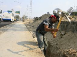 Las obras en Avenida Acueducto comenzaron el miércoles ocho y prevén terminarlas mañana, 13 de junio. M. FREYRIA  /