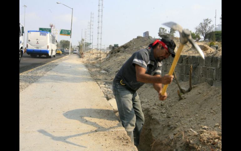 Las obras en Avenida Acueducto comenzaron el miércoles ocho y prevén terminarlas mañana, 13 de junio. M. FREYRIA  /