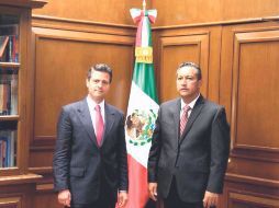 Francisco Blake ratifica a Peña Nieto el compromiso de procurar seguridad y justicia en la jornada electoral. EL UNIVERSAL  /