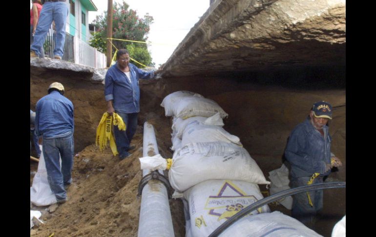 Empleados del SIAPA reprueban la propuesta de Vielma, quien pretende la extinción del SIAPA. A. GARCÍA  /