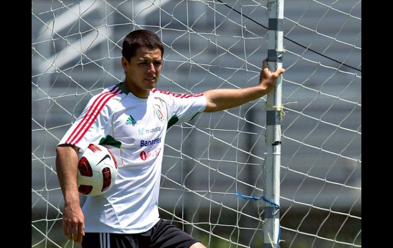 'Chicharito' durante entrenamiento en la Copa Oro.MEXSPORT  /