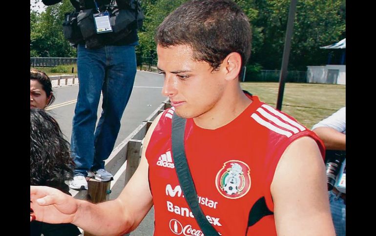 Javier Hernández es de los jugadores más solicitados en el Tricolor. MEXSPORT  /