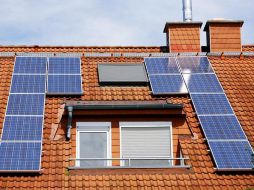 Casa dotada de paneles solares en Bad Vilbel, Alemania. EFE  /