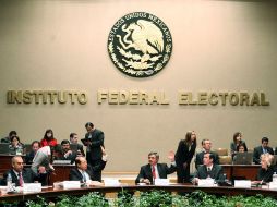 Los consejeros del Instituto Federal Electoral buscarán otras opiniones para los cambios a reglamentos. ARCHIVO  /