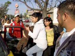 El servicio que dan los taxis en el Anillo Periférico ante la falta de atención de los camioneros es penado. E. PACHECO  /