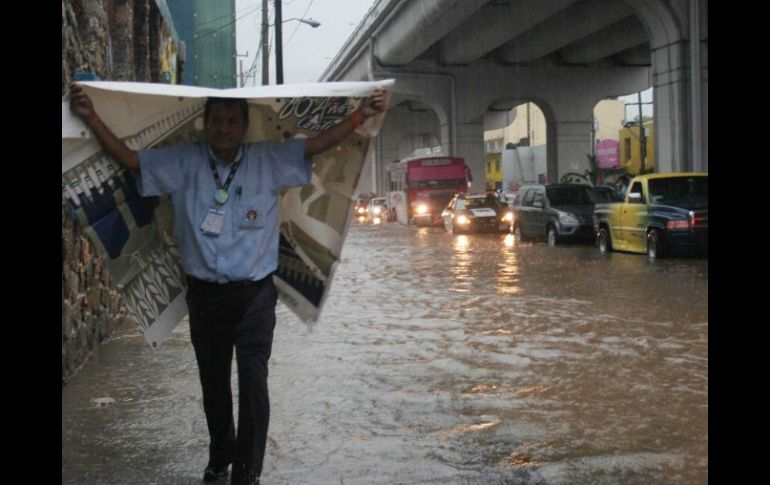 Beatriz azotó fuertemente al puerto de Acapulco en donde se registraron inundaciones, y encharcamientos. NTX  /