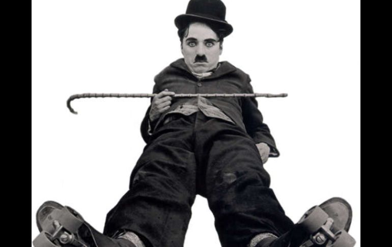 Según expertos, el manuscrito muestra las dificultades que en un principio tuvo Chaplin para escribir diálogos. ESPECIAL  /