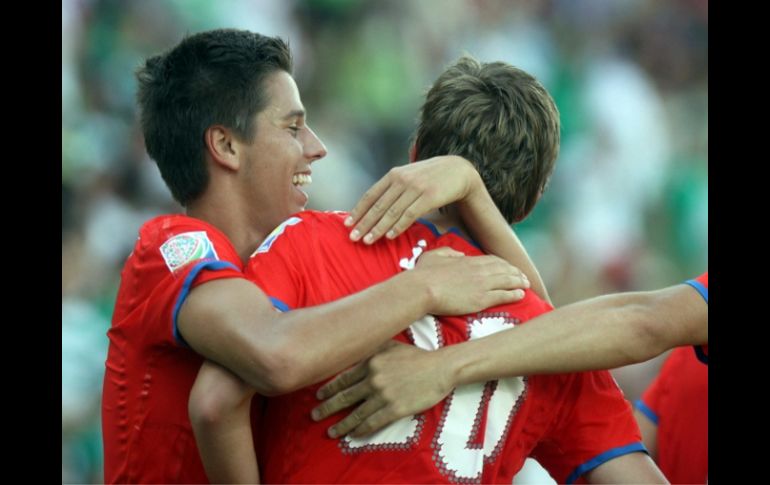 Lukas Julis de la Republica Checa celebra el gol con sus compañeros. MEXSPORT  /