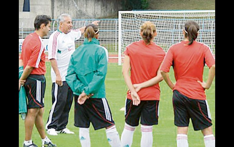 La Selección femenil entrenó por última vez en Göttingen, ciudad donde practicó  seis días. ESPECIAL  /