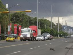 Los autos que más preocupan son los anteriores a 1993, que conforman 43% del parque total en Jalisco. S. NÚÑEZ  /