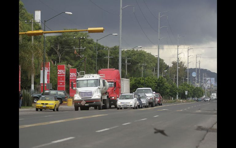 Los autos que más preocupan son los anteriores a 1993, que conforman 43% del parque total en Jalisco. S. NÚÑEZ  /