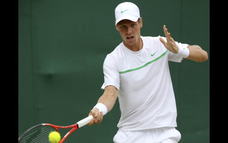 Berdych en el juego contra Bogomolov, hoy se completará la tercera jornada.EFE  /