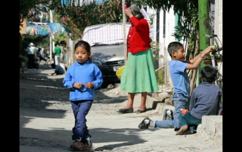 Admiten que hay que revisar los programas sociales y desechar los que 'no apoyan a los más pobres'. ARCHIVO  /