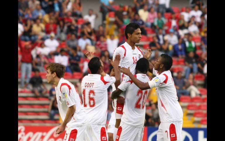 Jugadores de la selección de Panamá, celebrando gol durante partido del Mundial Sub-17. MEXSPORT  /