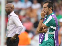 El director técnico del representativo de Burkina Faso, Rui Pereira, durante partido del Mundial Sub-17. MEXSPORT  /