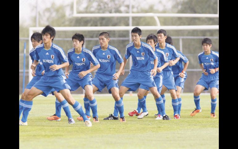 Japón selló su pase a octavos al derrotar sorprendentemente a Argentina 3-1. MEXSPORT  /