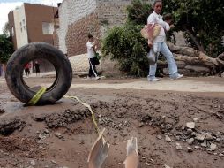 Pese a los trabajos, vialidades, como la calle Fray Antonio Alcalde, lucen intransitables. A. HINOJOSA  /