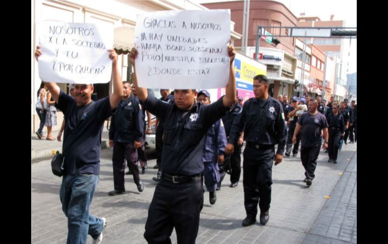 Los policías estatales iniciaron el paro desde el 16 de junio, por falta de armas y sueldos atrasados. NTX  /