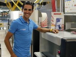 El ciclista español Alberto Contador en la salida hacia Nantes, Francia. EFE  /