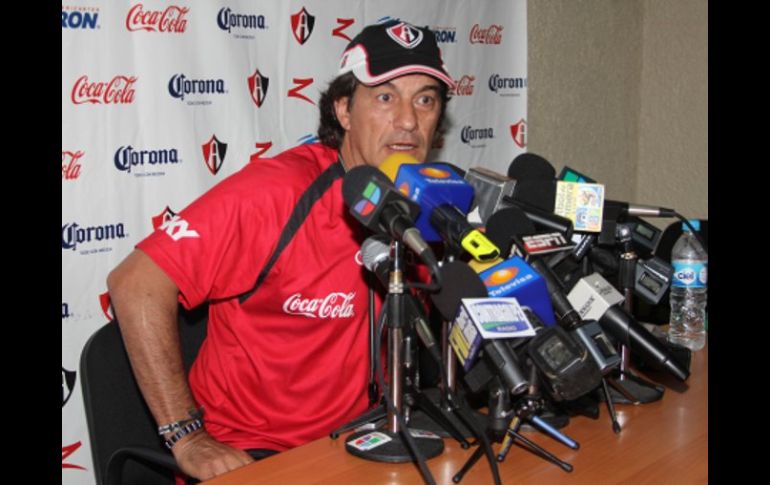 Rubén Omar Romano durante rueda de prensa. S.SÁNCHEZ  /