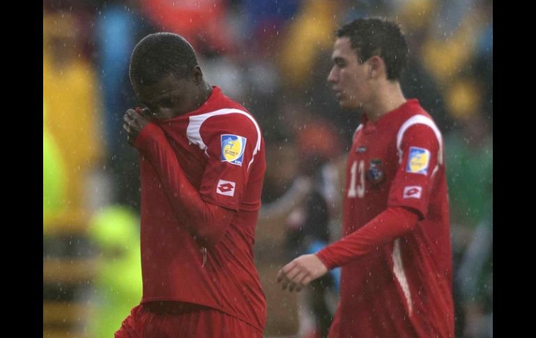 Jugadores de Panamá durante juego contra México en Mundial Sub-17. MEXSPORT  /