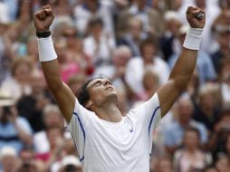 Rafael Nadal celebrando triunfo ante Andy Murray en Wimbledon. EFE  /