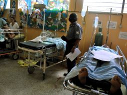 Los cinco heridos ya son atendidos en el hospital San Juan de Dios. EFE  /