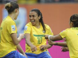 La mediocampista Marta, celebra gol contra Noruega en Mundial Femenil. EFE  /