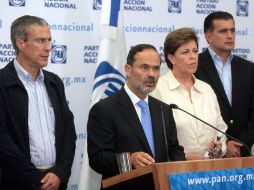 Gustavo Madero durante conferencia de prensa en torno a la jornada electoral de este domingo. EL UNIVERSAL  /