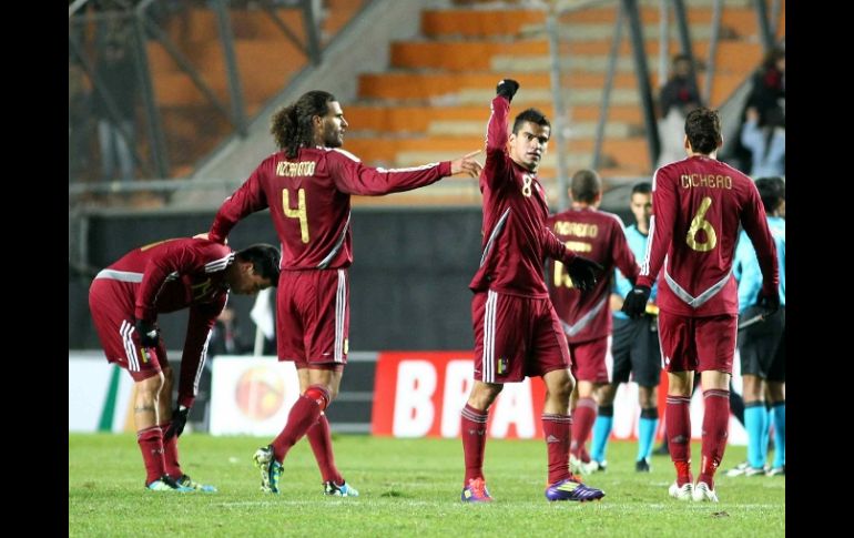 La selección de Venezuela fue multada por volver tarde al terreno de juego en partido ante Brasil. MEXSPORT  /