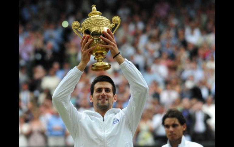 El recién coronado campeón de Wimbledon y número uno del mundo Novak Djokovic. NOTIMEX  /