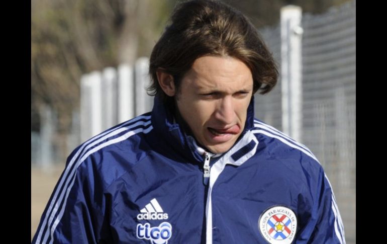 El lesionado mediocampista Edgar Barreto será baja en el partido de la selección paraguaya de fútbol ante Brasil. REUTERS  /