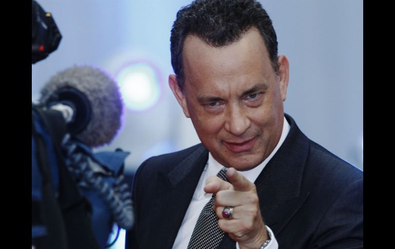 Tom Hanks promociona en Francia un filme en el que también laboró detrás de cámaras. REUTERS  /