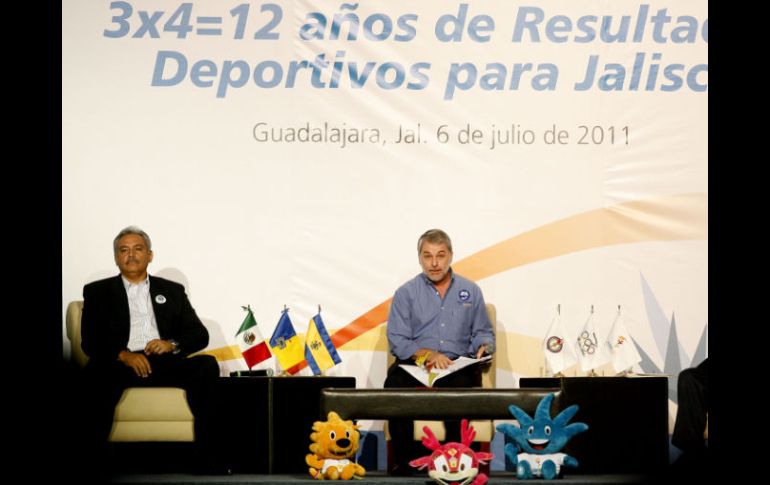 Alberto Cárdenas, Emilio González y Francisco Ramírez difundieron los avances deportivos en Jalisco. M. FREYRÍA  /