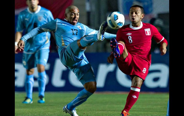 Juego de Uruguay y Perú celebrado en San Juan, Argentina. MEXSPORT  /