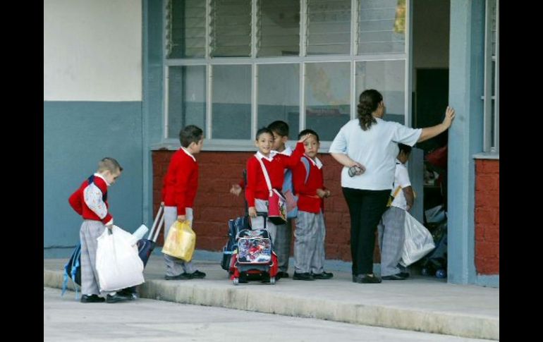 En total mil 635 escuelas privadas “descansarán” los 15 días de los Juegos Panamericanos. ARCHIVO  /