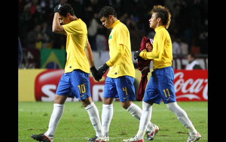 Paulo Chagas (izq) Thiago Silva (centro) y de Neymar Da Silva (der) de Brasil, durante juego contra Venezuela. MEXSPORT  /