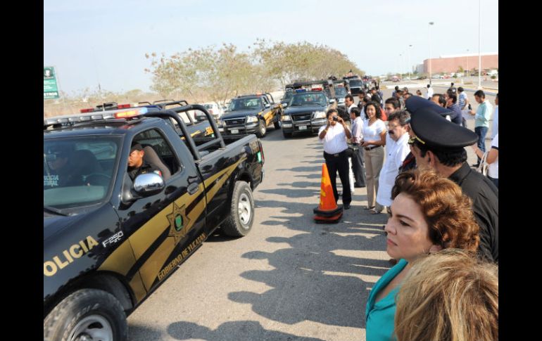 Miles de elementos de la Policía Federal prestarán servicios en las carreteras del país para estas vacaciones 2011. AP  /