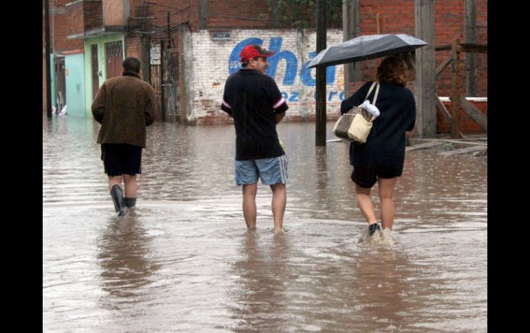 Protección Civil llama a extremar precauciones ante fuertes lluvias. ARCHIVO  /