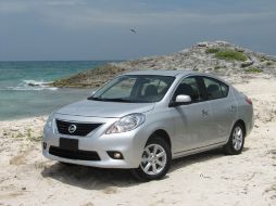 Foto frontal del Nissan Versa. EL INFORMADORE. HAW  /