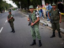 Facundo Cabral se dirigía al aeropuerto internacional de Guatemala cuando el vehículo en que viajaba fue emboscado. AP  /