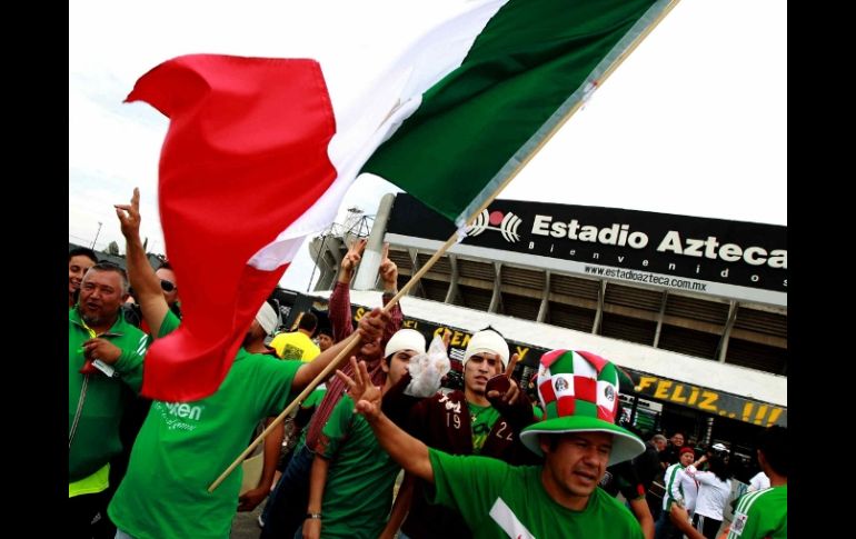 El ambiente festivo se dio desde antes de arrancar el partido. MEXSPORT  /